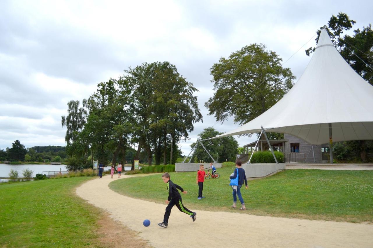 Camping Aquarev Hotel Loudeac Bagian luar foto