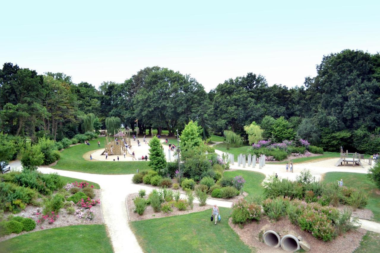Camping Aquarev Hotel Loudeac Bagian luar foto