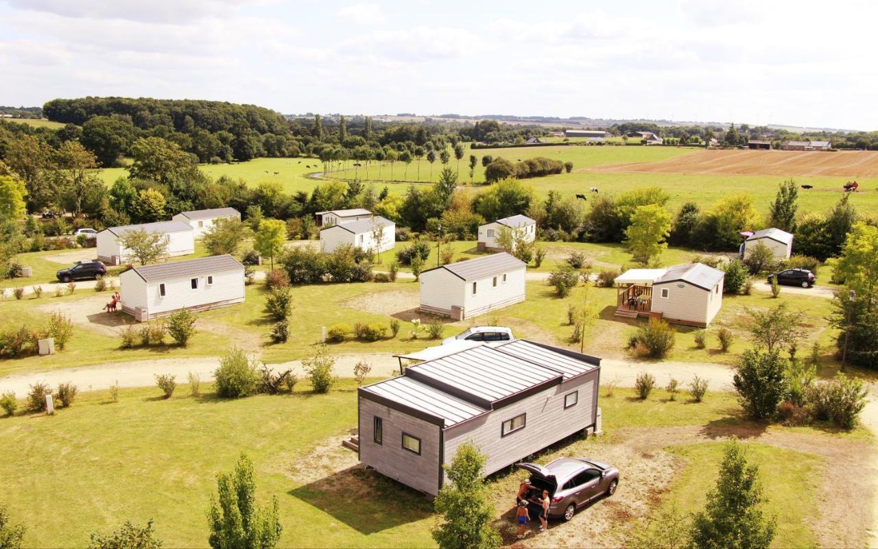 Camping Aquarev Hotel Loudeac Bagian luar foto